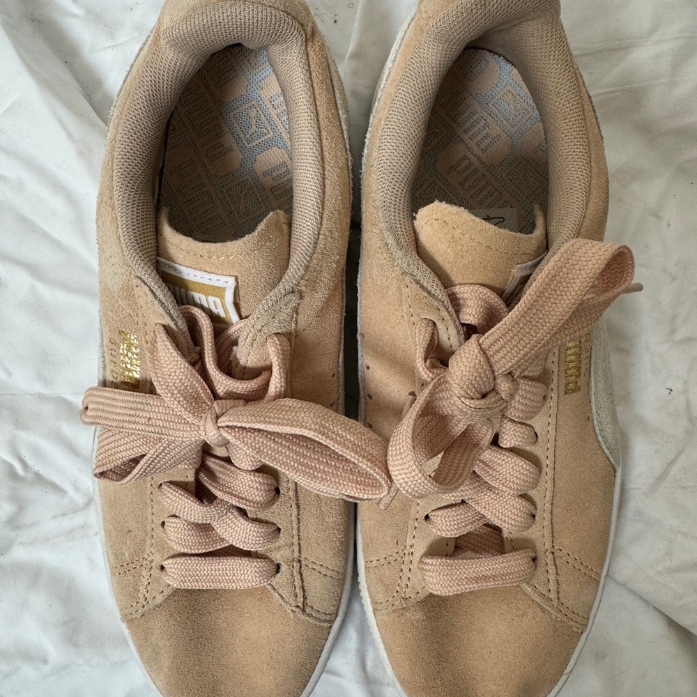 Puma Suede Sneakers